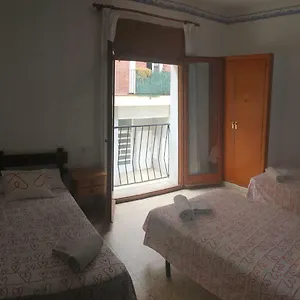 hostal-la-marina.catalonia-hotels.com/